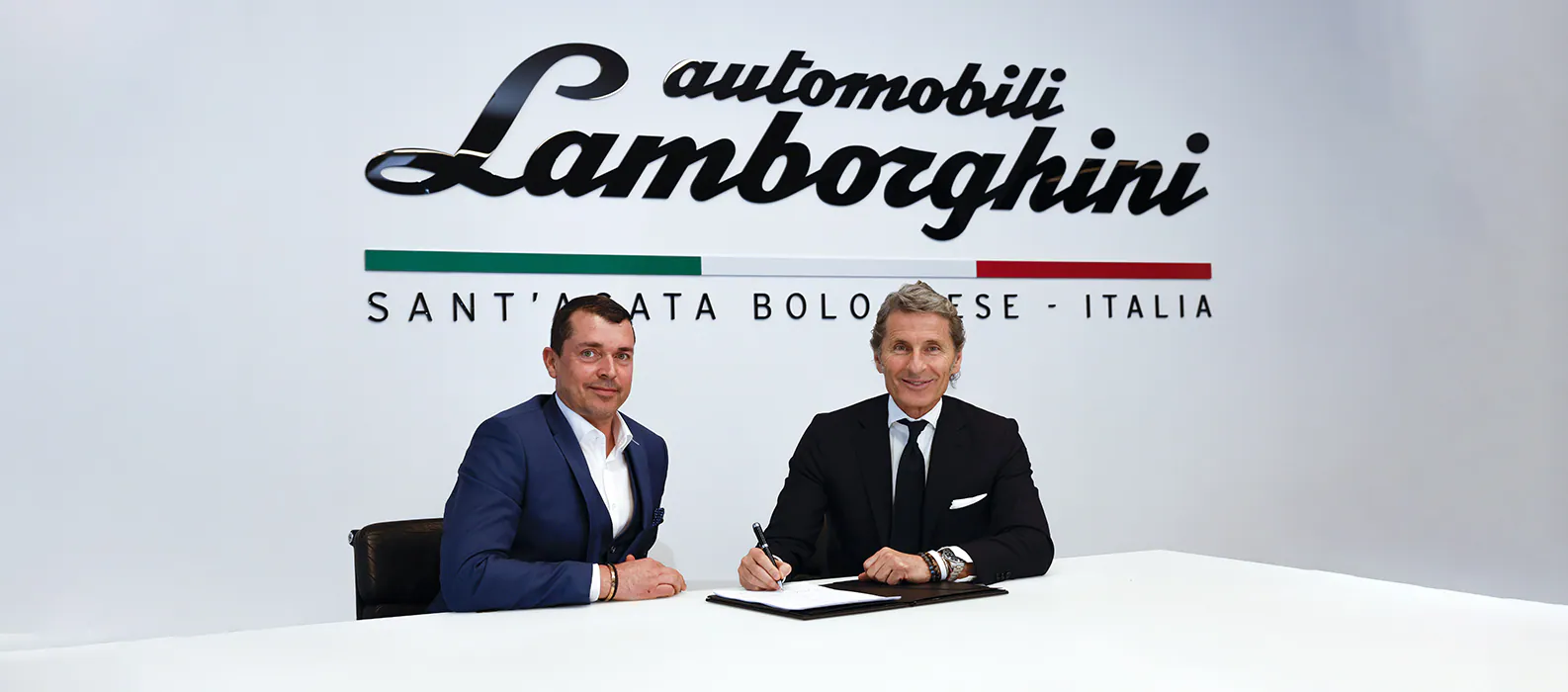 AUTOMOBILI LAMBORGHINI AND CARBON CHAMPAGNE - ランボルギーニ