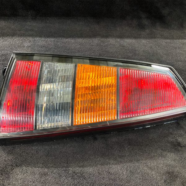 TAIL LIGHT RIGHT (Murciélago) - ランボルギーニ大阪